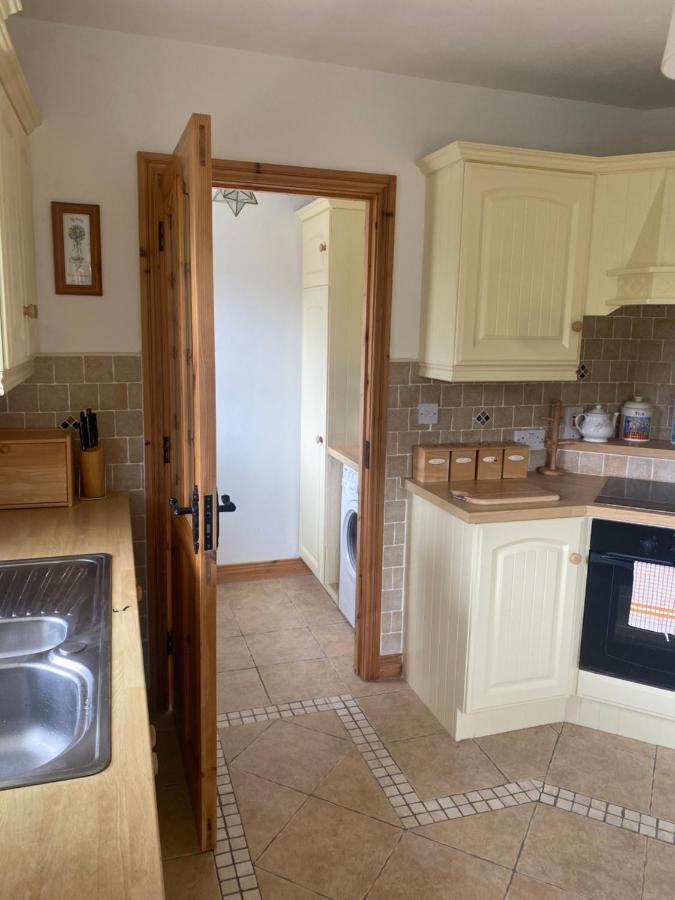 Ballyloskey Road Carndonagh Exterior photo